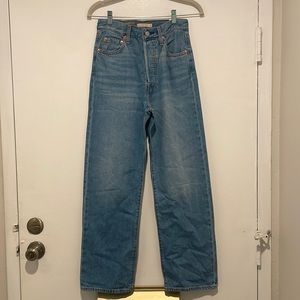 Levi’s Ribcage straight ankle